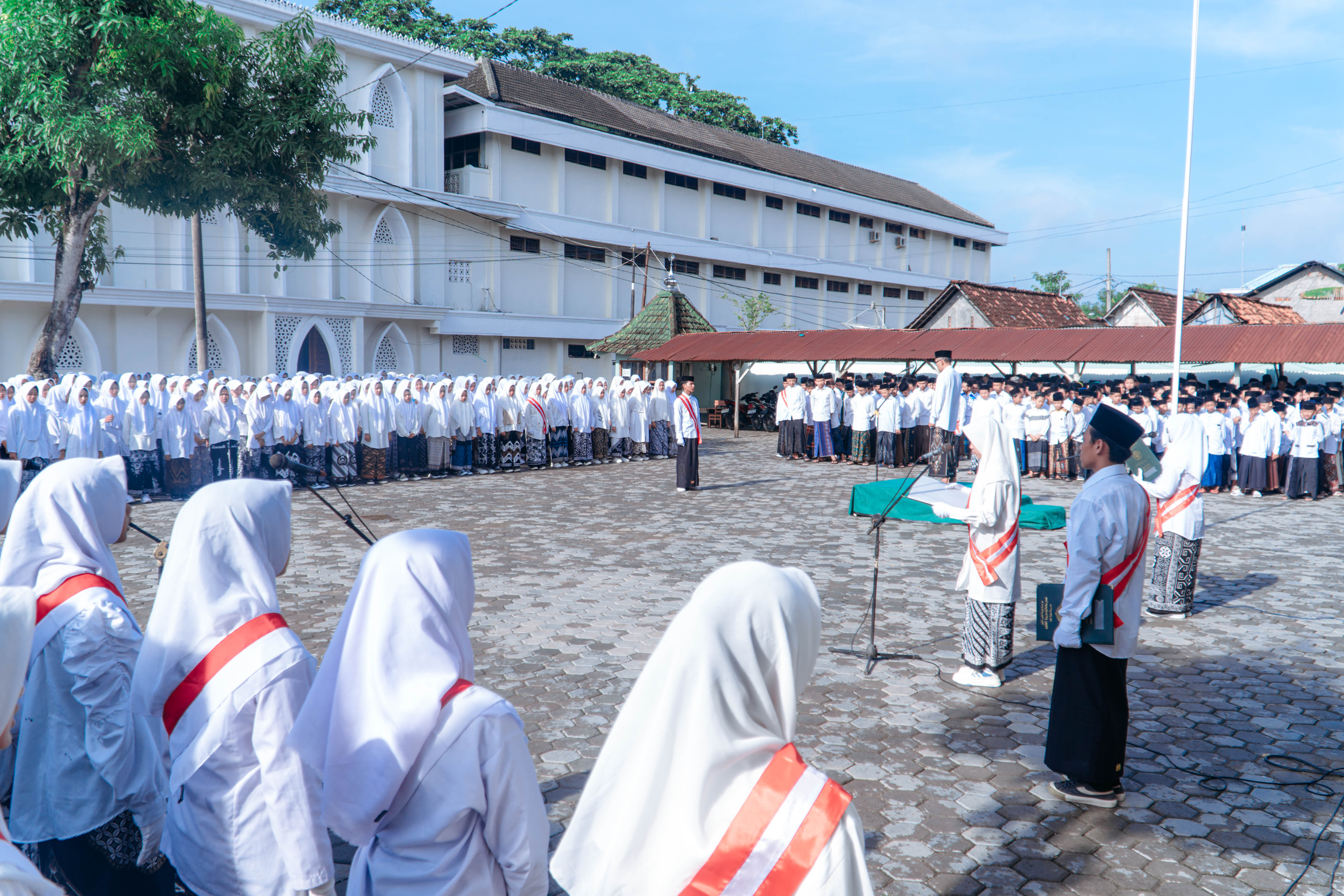 Upacara Peringatan Hari Santri Nasional 2025